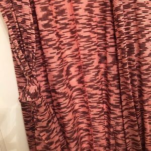 LulaRoe Joy! (Duster/vest) Pink w/ black & grey.